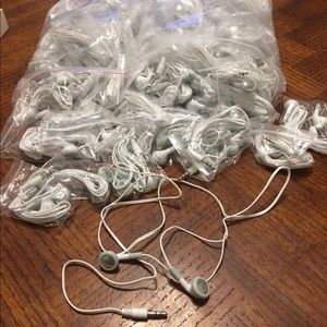 Lot of 60 earphones 3.5mm